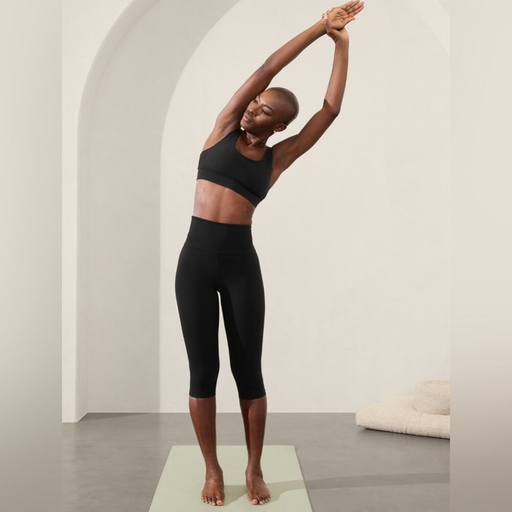 Athleta Black Capri Leggings
